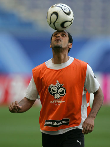 创纪录大四喜，姆巴佩当选皇马客场4-3奥林匹亚科斯全场最佳（皇马客场4-3力挫奥林匹亚科斯，姆巴佩纪录级大四喜当选全场最佳）