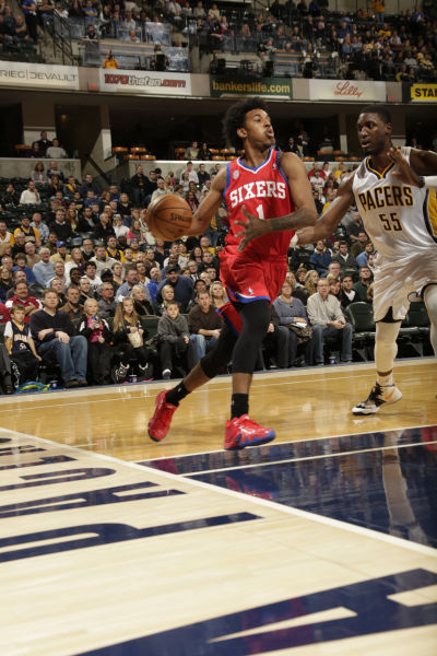 半场战报：弗赖堡2-0美因茨，格里福建功，库布勒破门（半场速报：弗赖堡2-0领先美因茨，格里福和库布勒相继破门）